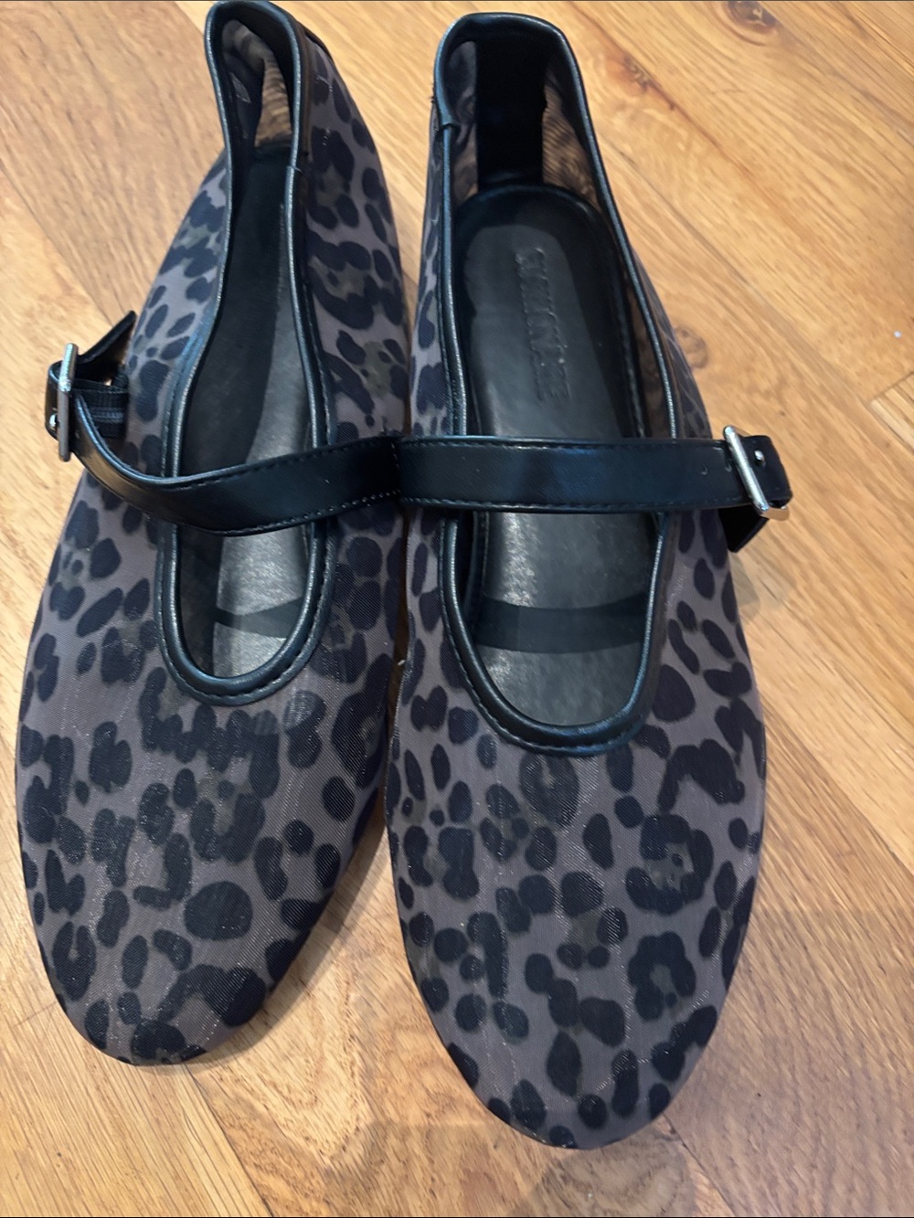 Cushionaire Moma Womens 8.5 Leopard Mesh Mary Jane Flats Black Buckle Strap